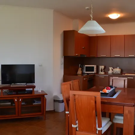 On The Black Sea 阳光海滩