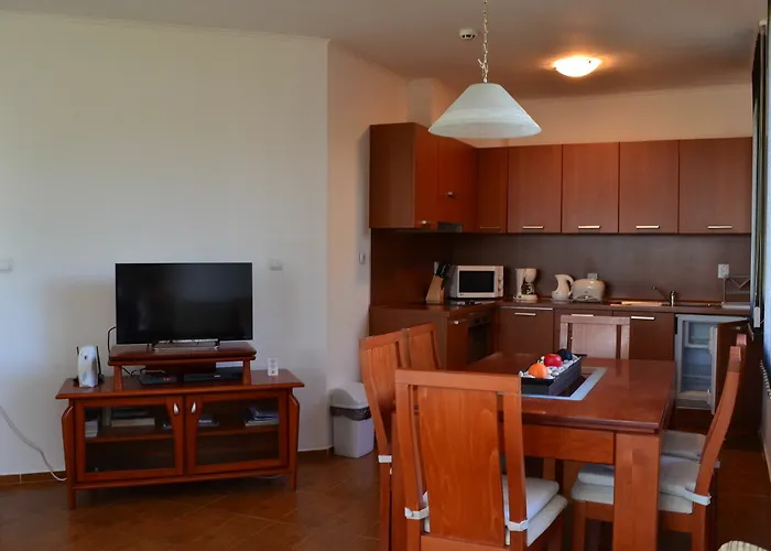 On The Black Sea סאני ביץ'