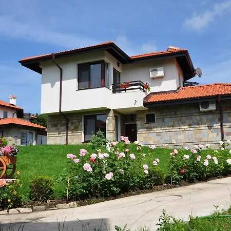 빌라 On The Black Sea 써니비치