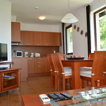 On The Black Sea 써니비치