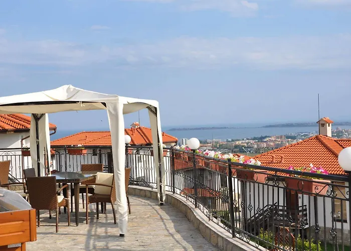 On The Black Sea فيلة